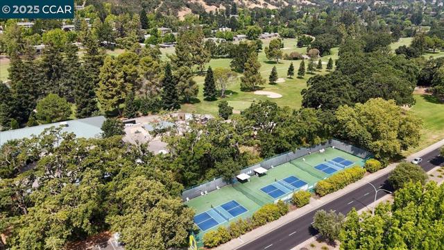 1256 Skycrest Dr, Walnut Creek CA: https://media.crmls.org/mediaz/65374a9e-c55d-4778-ad7d-755fa5ccdad5.jpg