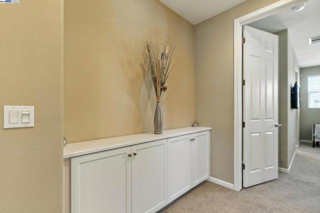 841 Fan Palm Ln, Brentwood CA: https://media.crmls.org/mediaz/6537af54-be22-4f81-bd4e-94c668ffafad.jpg