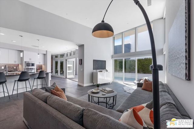 431 Suave Lane, Palm Springs, CA 92262