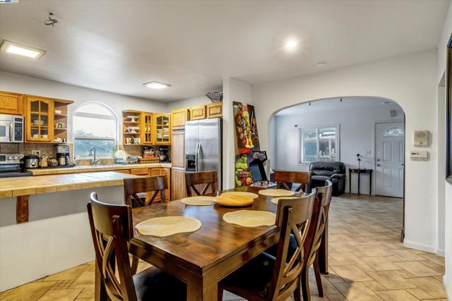 22967 Maud Ave, Hayward CA: https://media.crmls.org/mediaz/653831b8-f3cf-4e88-8d84-7320cdd4188a.jpg