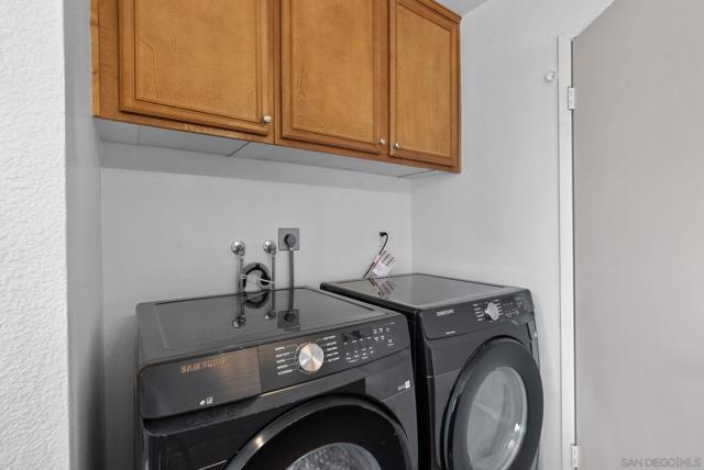 31909 Del Cielo Este, Bonsall CA: https://media.crmls.org/mediaz/653861af-778b-4798-98be-2dfd2630c262.jpg