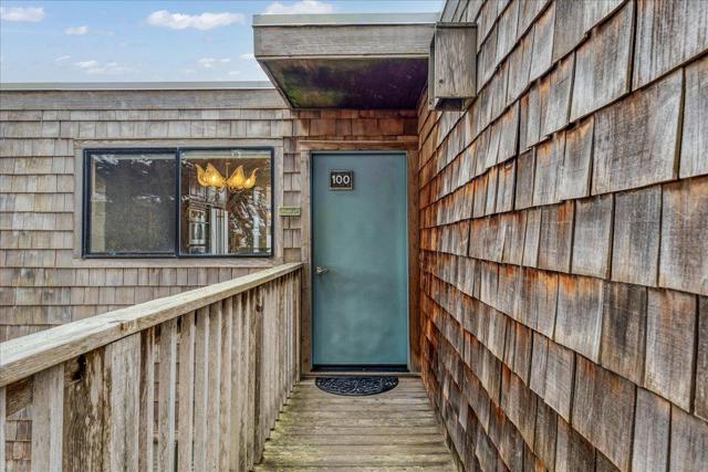 101 Shell Drive, Watsonville CA: https://media.crmls.org/mediaz/6538a2f2-0cb6-4bab-bc7b-08806e756168.jpg