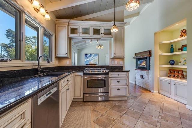 4117 Sunridge Road, Pebble Beach CA: https://media.crmls.org/mediaz/6538c467-3e7b-4403-ad0c-fff8fb697922.jpg