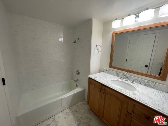 23502 Coso, Mission Viejo CA: https://media.crmls.org/mediaz/65392763-1858-4ae0-8c3e-051e571e1476.jpg