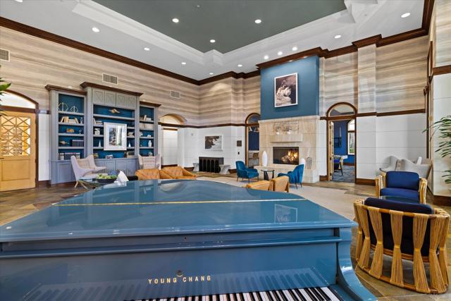9237 Regents Rd., La Jolla CA: https://media.crmls.org/mediaz/653a6cd8-9920-44b5-85bd-53b18889b2fd.jpg