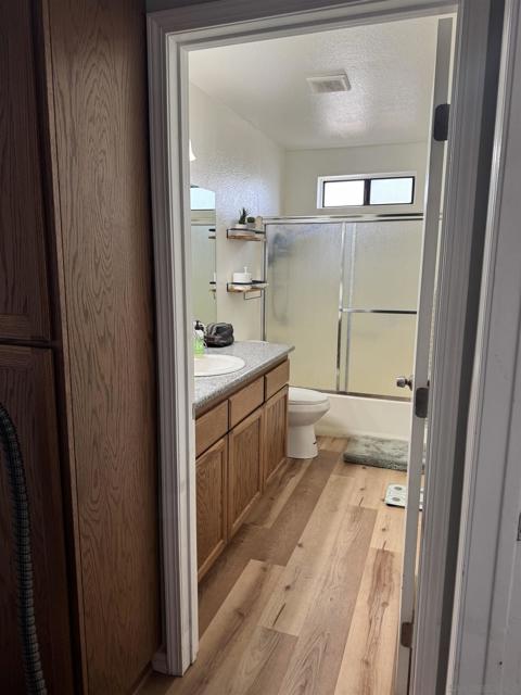 22394 Lone Eagle Rd, Apple Valley CA: https://media.crmls.org/mediaz/653ae2c5-98b1-4ecc-9a46-2f44f70b7e74.jpg