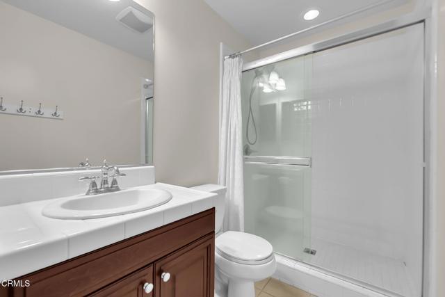 Detail Gallery Image 30 of 64 For 821 Somera Ct, Simi Valley,  CA 93065 - 5 Beds | 4/1 Baths