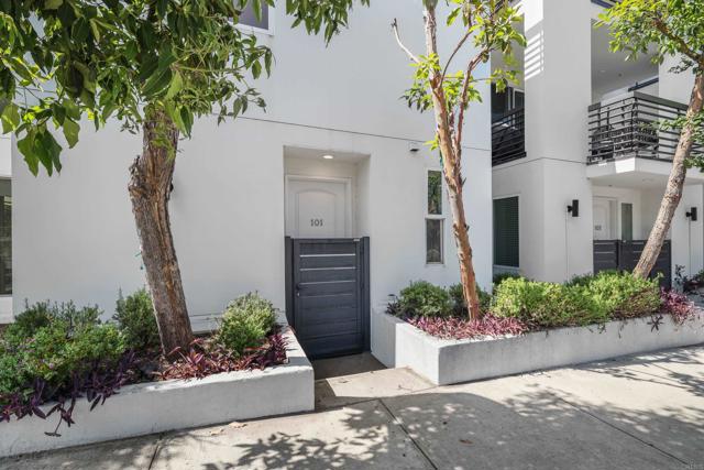 Detail Gallery Image 2 of 58 For 1283 Havenhurst Dr #101,  West Hollywood,  CA 90046 - 3 Beds | 2/1 Baths