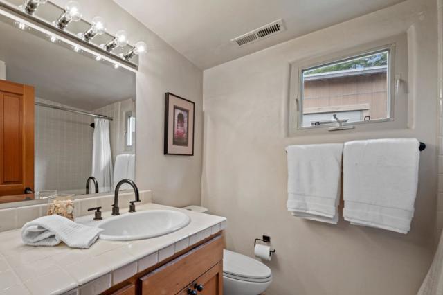 42 Upper Circle, Carmel Valley CA: https://media.crmls.org/mediaz/653c39e4-cf4a-48e3-aec7-a76d97f9b1b9.jpg