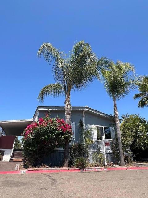 5100 HWY 99, Stockton CA: https://media.crmls.org/mediaz/653cffe8-4cf3-40e4-a7e3-a7654bf4ccd5.jpg
