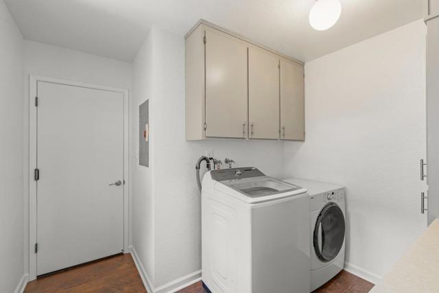 280 Joes Lane, Hollister CA: https://media.crmls.org/mediaz/653d867d-c6f8-4539-8075-a434c6a436ad.jpg