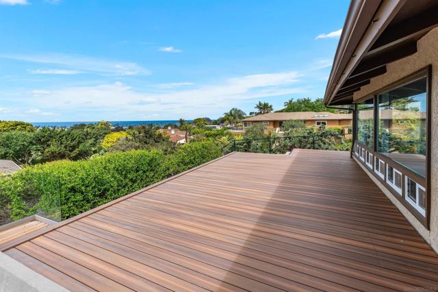 2435 Paseo Dorado, La Jolla CA: https://media.crmls.org/mediaz/653daf7f-33cf-4ee9-9ec9-07b4e3dfa37c.jpg