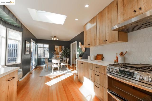 4191 Fruitvale, Oakland CA: https://media.crmls.org/mediaz/653e9153-030e-4ec8-ba15-4dd859ddbcf1.jpg