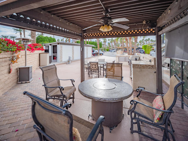 80394 Ave 48, Indio CA: https://media.crmls.org/mediaz/653fc84e-4f06-45bb-9db5-8bc7c59a5b3b.jpg