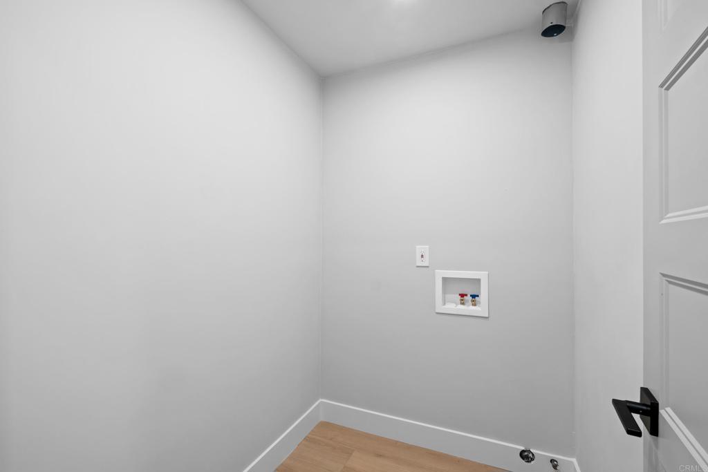 https://media.crmls.org/mediaz/65404ec6-ebe3-4220-ad05-793258f30196.jpg?preset=X-Large