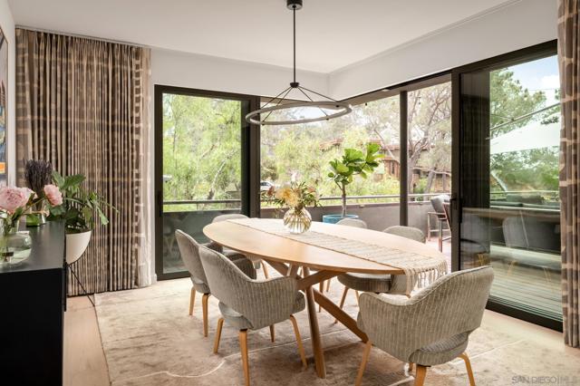 404 Pine Needles, Del Mar CA: https://media.crmls.org/mediaz/654098f1-5d07-44b6-94c3-937825959d4a.jpg