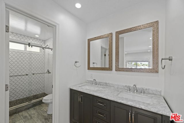 12219 Culver Boulevard, Los Angeles CA: https://media.crmls.org/mediaz/6540d262-b3db-4ea6-a869-132935d2ff1d.jpg