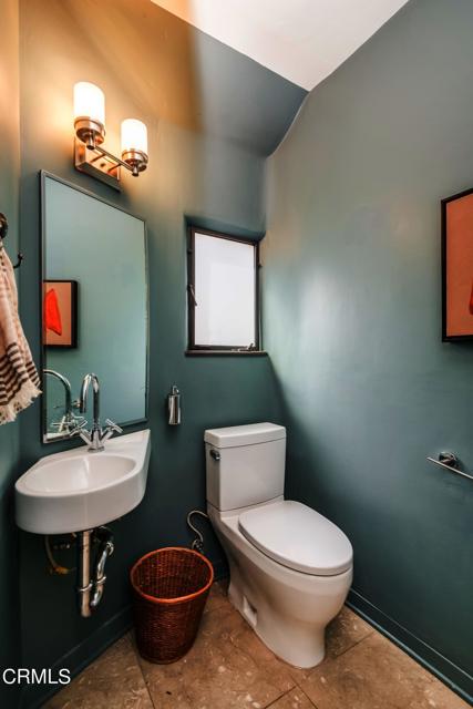 Detail Gallery Image 5 of 72 For 2082 Kenilworth Ave, Los Angeles,  CA 90039 - 4 Beds | 3/1 Baths