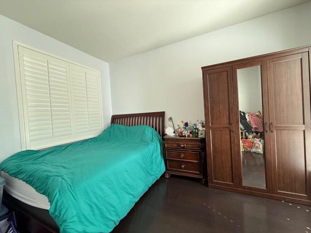 188 Caroline Lane, Gilroy CA: https://media.crmls.org/mediaz/6542e829-c93f-4e17-8d64-8e0221be1963.jpg