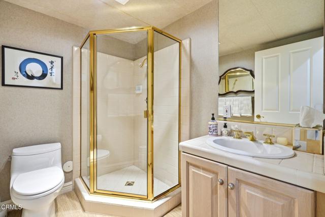 Detail Gallery Image 39 of 72 For 2317 Canyonback Rd, Los Angeles,  CA 90049 - 5 Beds | 5/1 Baths