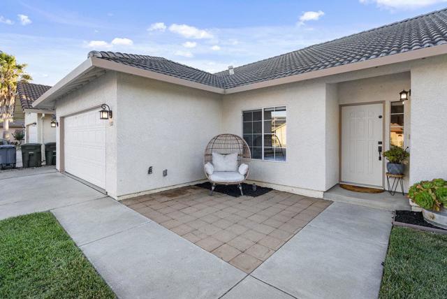 600 Gabriele Court, Hollister CA: https://media.crmls.org/mediaz/65431784-7b8b-4ebb-9f81-81c4f4ecf765.jpg