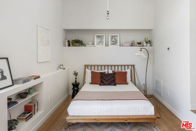 1508 Elevado Street, Los Angeles CA: https://media.crmls.org/mediaz/654362c5-b8d5-4508-8e2f-28ba872df058.jpg