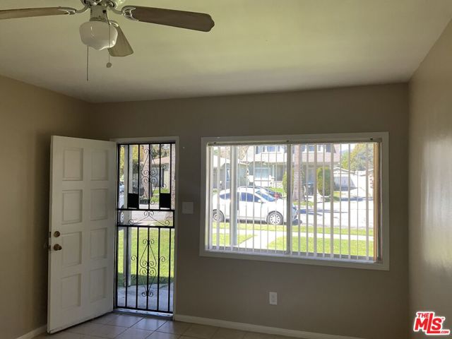 586 San Francisco Avenue, Pomona CA: https://media.crmls.org/mediaz/65443fd5-90e7-4efb-929b-6172b113442d.jpg