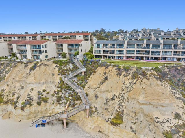 515 S Sierra Avenue, Solana Beach CA: https://media.crmls.org/mediaz/6544f9ca-b0a7-4b1b-85d1-c4e688815229.jpg