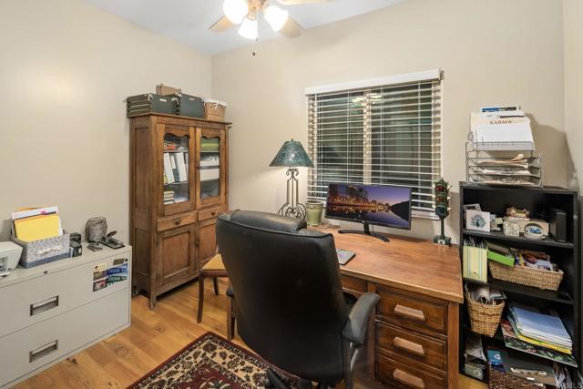 18351 WOODS HILL, Ramona CA: https://media.crmls.org/mediaz/6545063e-adcc-4ca8-9c83-22a80b67a9ee.jpg