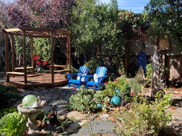 4355 Opal Cliff Drive, Santa Cruz CA: https://media.crmls.org/mediaz/65452bf8-ae9a-492d-ad69-5a6fe27ed18e.jpg