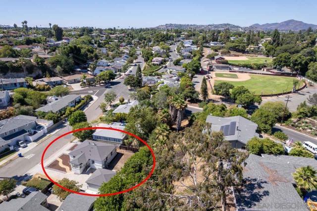 4361 Alamo Dr, San Diego CA: https://media.crmls.org/mediaz/65459ec8-f5aa-4e67-971a-16fa67d53a9b.jpg