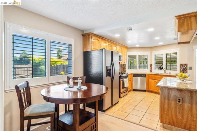 Image 19 of 56 For 14787 Oleander St