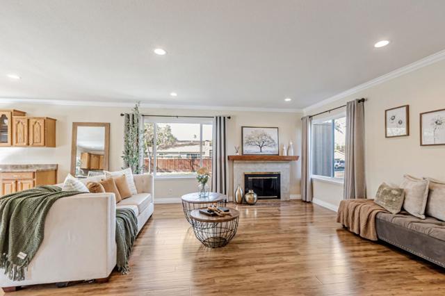 305 Vineyard Drive, San Jose CA: https://media.crmls.org/mediaz/65462a78-4e33-451b-8a86-3f68c2f6828c.jpg