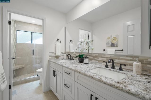 709 Liquidamber Pl, Danville CA: https://media.crmls.org/mediaz/6546594a-232c-4716-bb04-a1783b03f893.jpg