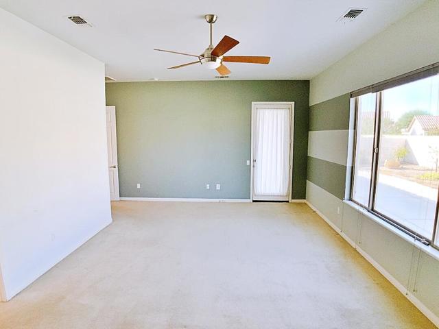 80880 Avenida Santa Regina, Indio CA: https://media.crmls.org/mediaz/654667fc-1ecd-458b-94c2-44a317f64a50.jpg