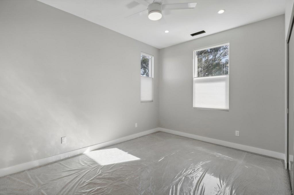 MLS #250030305SD img 1