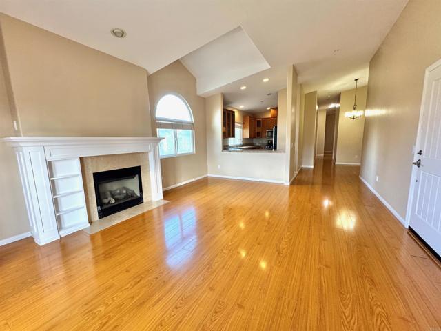 Detail Gallery Image 57 of 73 For 535 F Ave #4,  Coronado,  CA 92118 - 3 Beds | 2 Baths