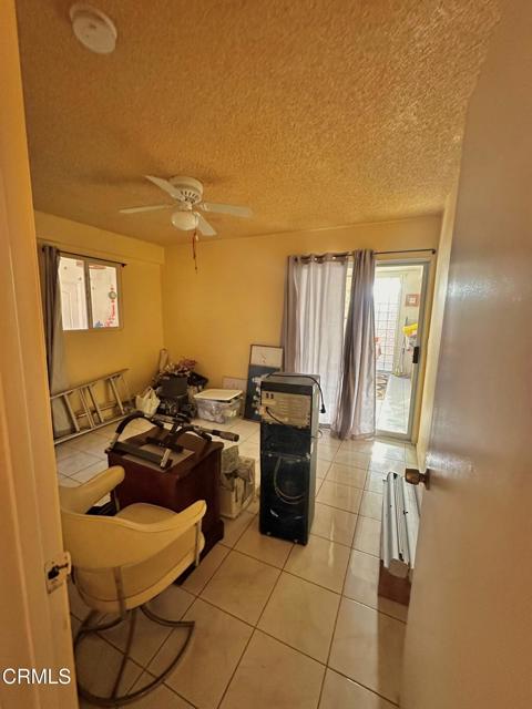 Detail Gallery Image 12 of 19 For 11440 Strathern St, North Hollywood,  CA 91605 - 5 Beds | 3 Baths