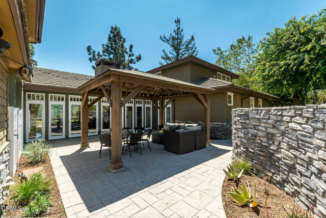 Detail Gallery Image 9 of 70 For 3189 Beaudry Ter, Glendale,  CA 91208 - 3 Beds | 3 Baths