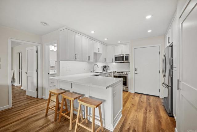 Detail Gallery Image 11 of 52 For 1552 Camino Del Mar #401,  Del Mar,  CA 92014 - 1 Beds | 2 Baths