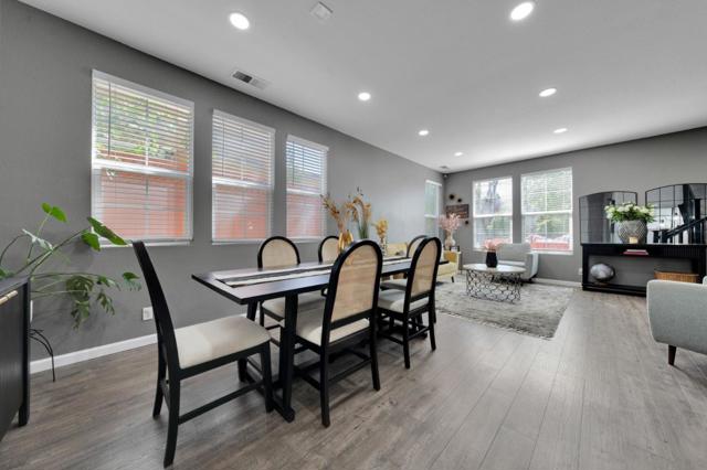 3023 Canoas Villa, San Jose CA: https://media.crmls.org/mediaz/654855a2-8857-493f-9f85-1c5c9df05ff6.jpg