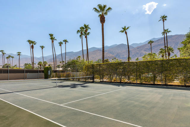 1111 E Ramon Road, Palm Springs CA: https://media.crmls.org/mediaz/6548c9d7-0523-4b97-9fed-25051ecd8a5e.jpg