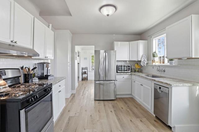 166 E Humboldt Street, San Jose CA: https://media.crmls.org/mediaz/6548fa11-8379-4525-955c-78e0d9a6961a.jpg