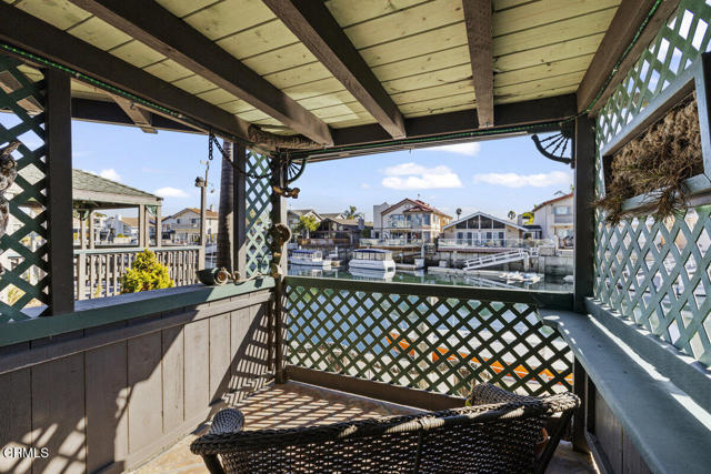 2524 Monaco Drive, Oxnard CA: https://media.crmls.org/mediaz/6549f0bf-ed67-4ddf-9f87-32378809b930.jpg