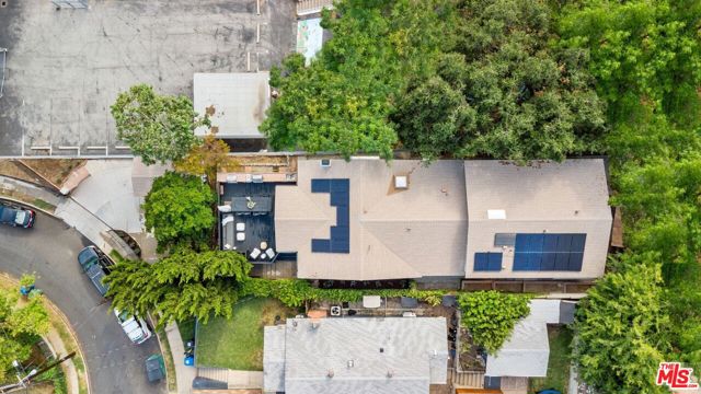 6155 Poppy Peak Drive, Los Angeles CA: https://media.crmls.org/mediaz/654ab88a-5f87-4307-8deb-7ebb8ab1021d.jpg