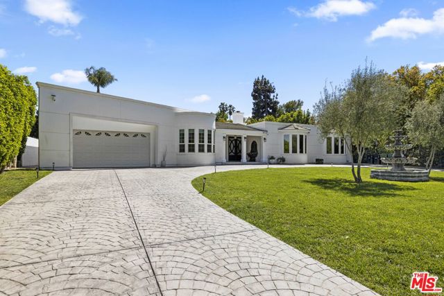 8944 Enfield Avenue, Sherwood Forest CA: https://media.crmls.org/mediaz/654ac9dd-7bde-47a8-88fb-1c42ddcb9978.jpg