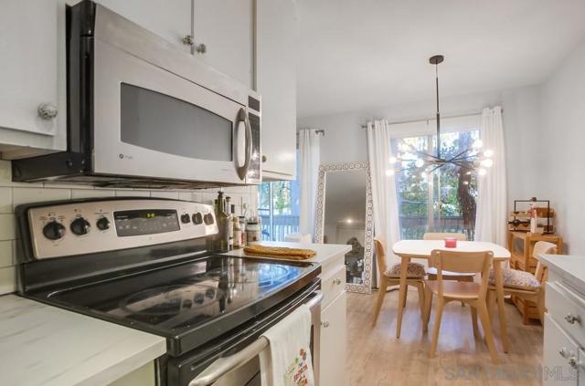 Image 12 of 44 For 4600 Lamont Street  212