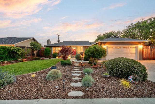 843 S Genevieve Lane, San Jose CA: https://media.crmls.org/mediaz/654c072c-df45-4e54-91ae-298261187a8d.jpg