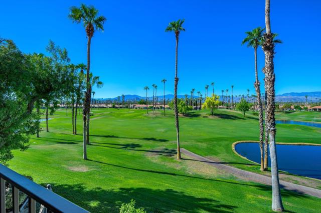38417 Nasturtium Way, Palm Desert CA: https://media.crmls.org/mediaz/654cdfb6-6f49-4045-8eea-9242f643a00b.jpg