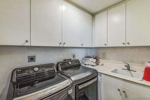 505 N Cedros, Solana Beach CA: https://media.crmls.org/mediaz/654d0326-ff07-454d-9de5-afa1cf4350b3.jpg